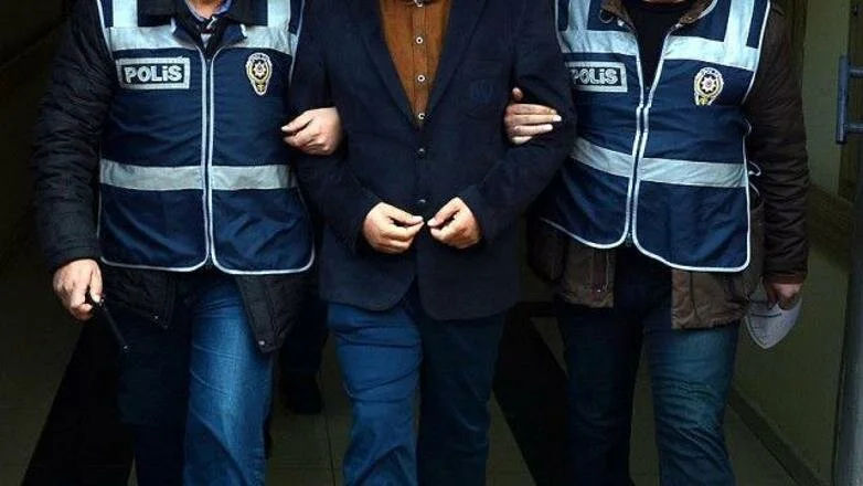 İstanbul\'da \'tombala\' operasyonu: Gözaltına alınan polisler var